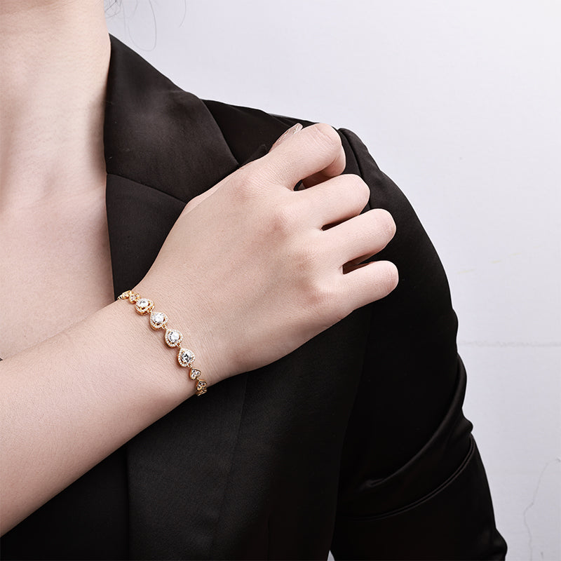 Interlocked Hearts Bracelet (Gold)